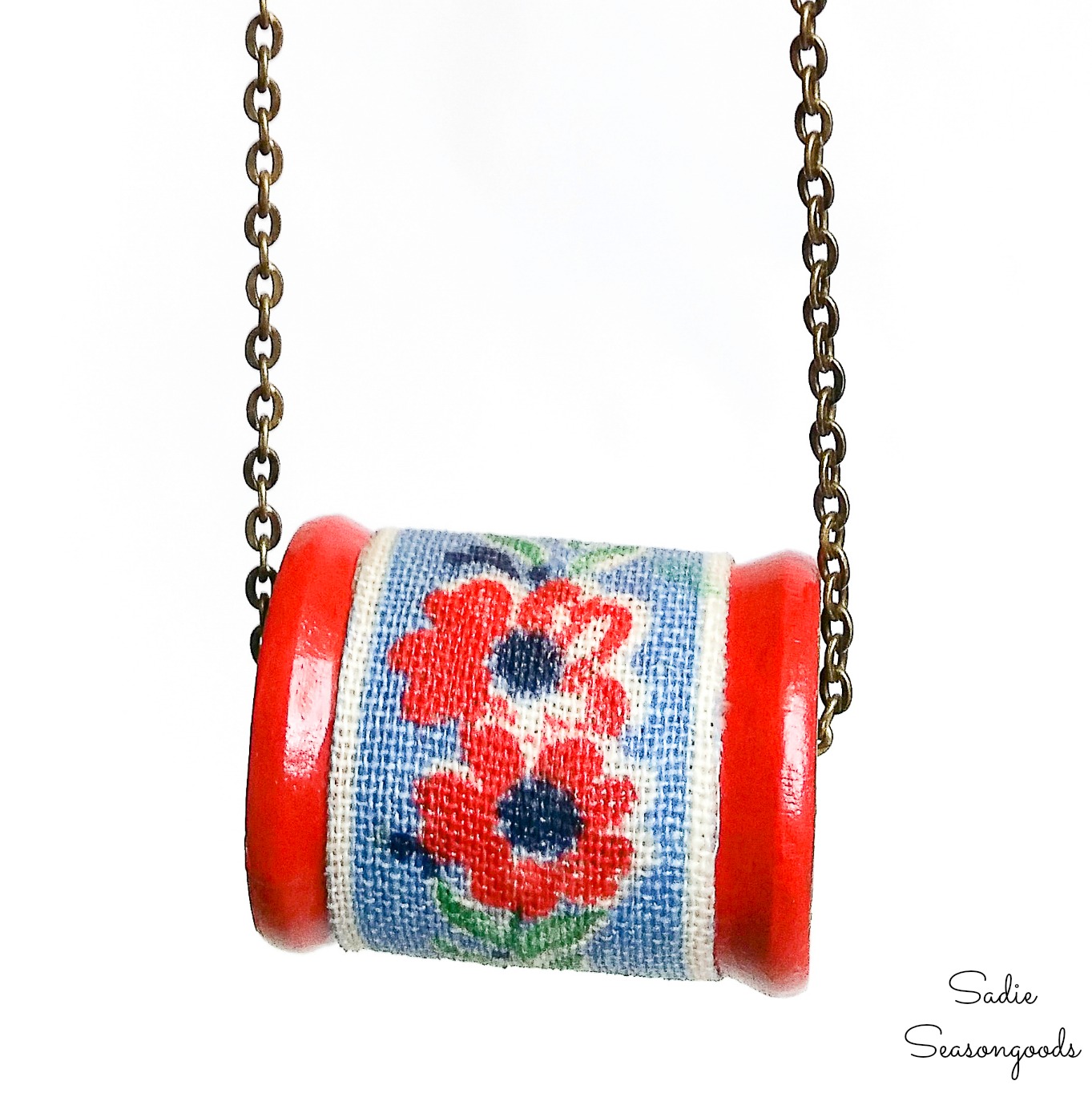 Necklace Making with Vintage Wooden Spools and Flour Sack Fabric