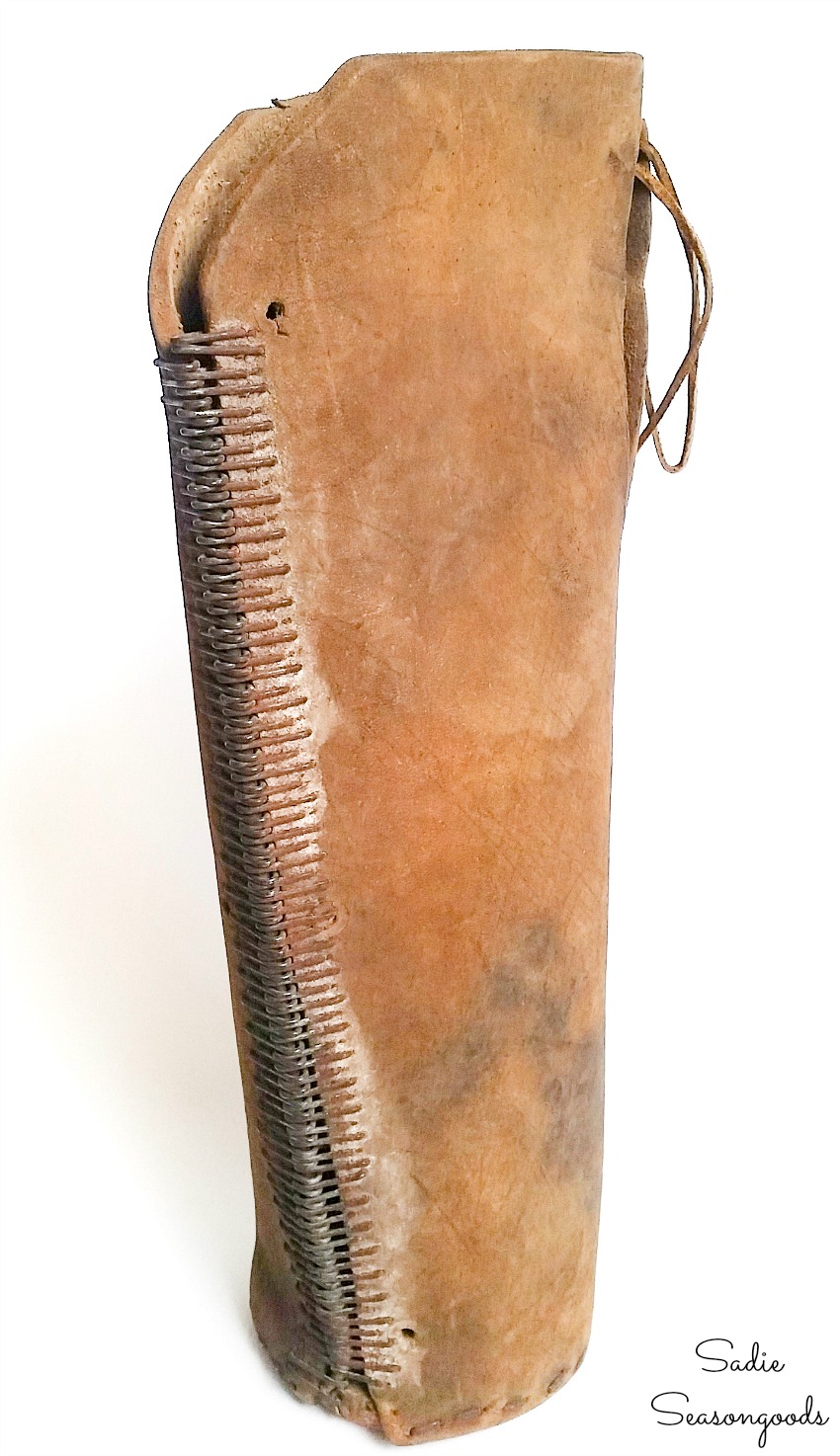 Leather hip quiver to use as a harvest wreath