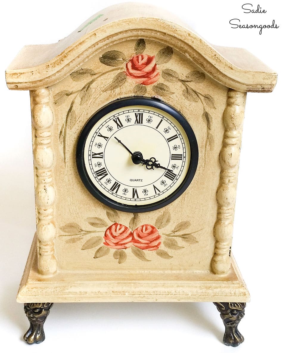 Decorative desk clock