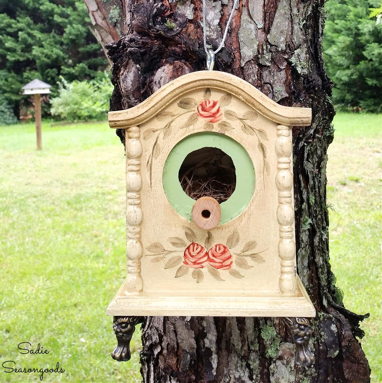 Upcycled Birdhouse from a Decorative Table Clock