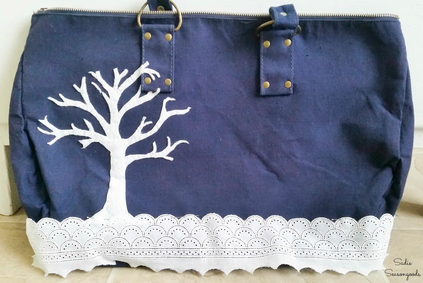 Creating a beautiful winter scene with eyelet trim