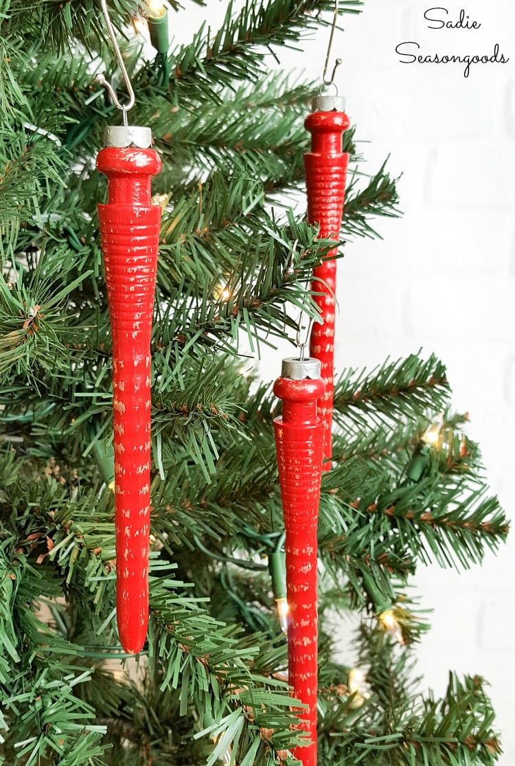 Upcycled Christmas ornaments from weaving bobbins
