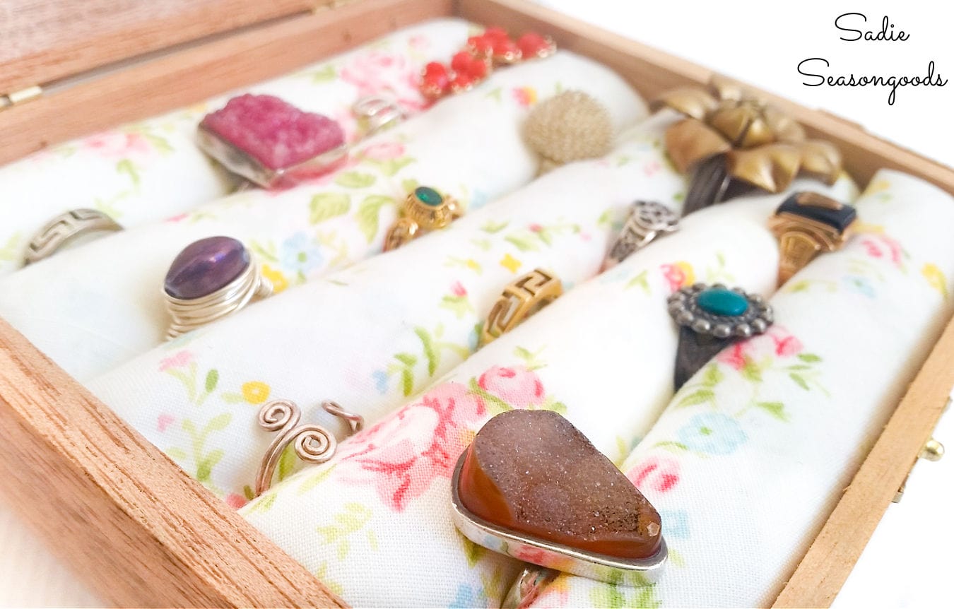 26 DIY Jewelry Organizers to Make