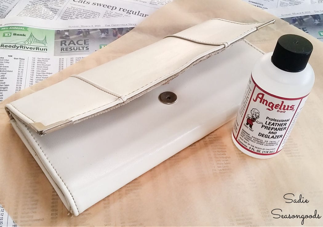 How to Paint a Purse with Angelus Leather Paint  Painted leather purse, Leather  purse diy, Leather paint