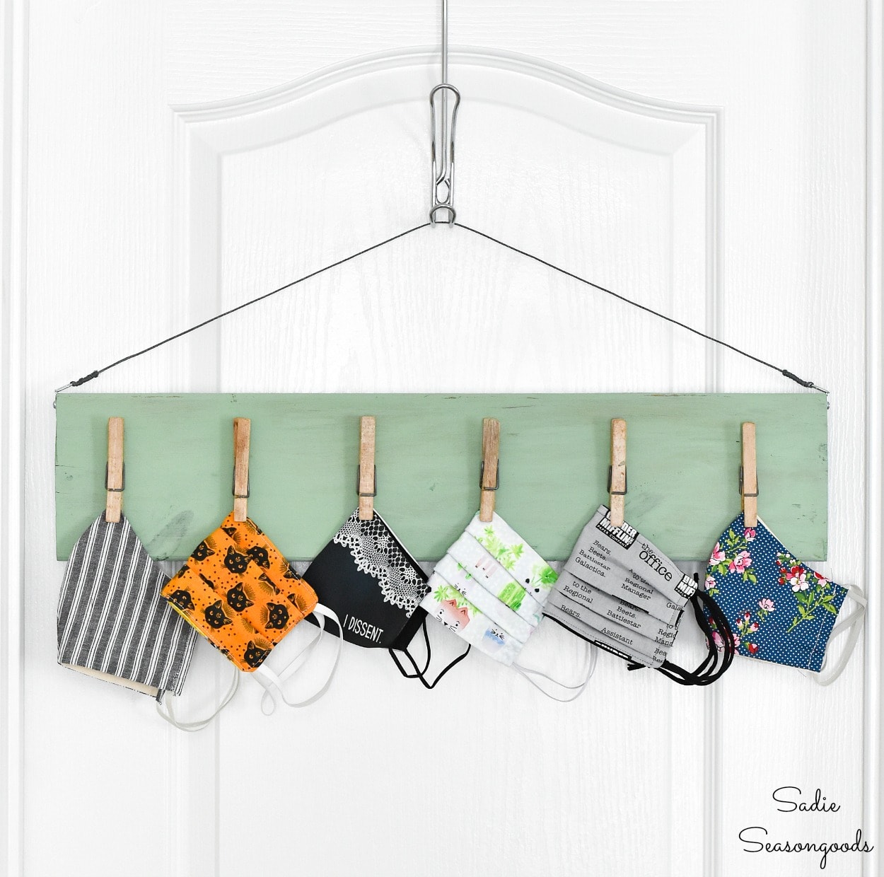 Mask organizer or face mask storage for the front door