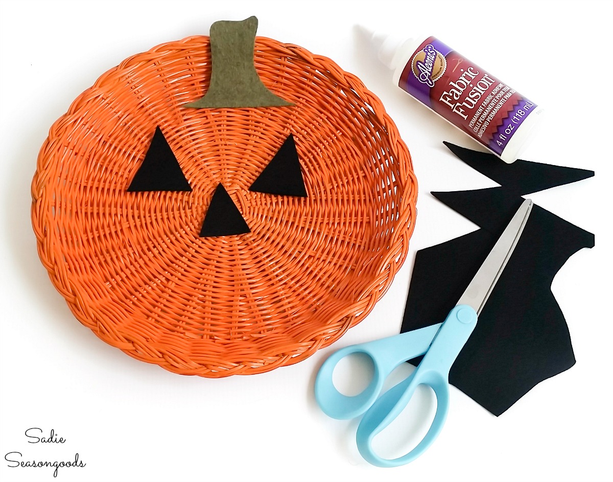 Easy Halloween craft for jack o lantern decor