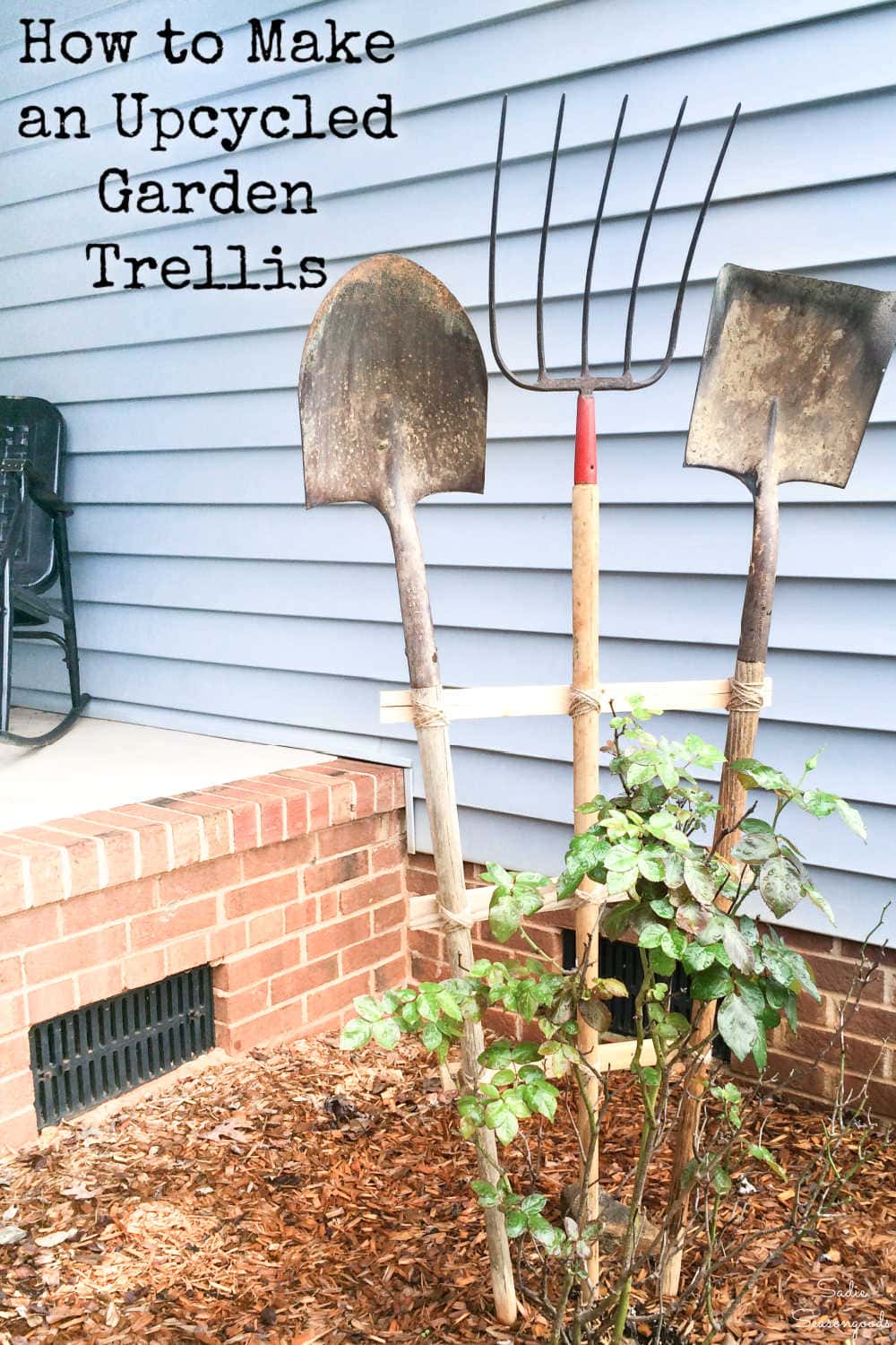 upcycle idea for old garden tools