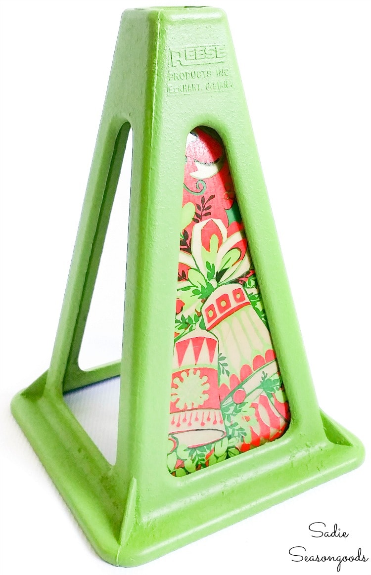 Retro Christmas wrapping paper in a Christmas tree lantern