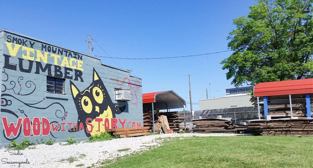 Antiquing and Thrifting in Knoxville, TN The Ultimate Junkin' Road Trip!
