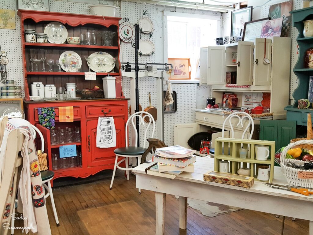 Boone, NC Best Antiques, Vintage, Furniture, and Thrift Stores