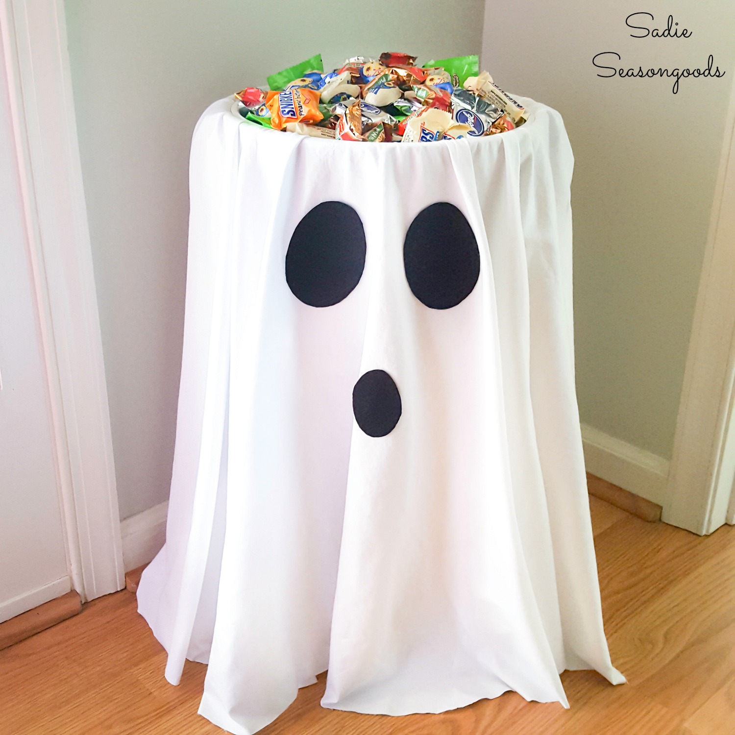 Halloween trick or treat ideas with a candy bowl holder