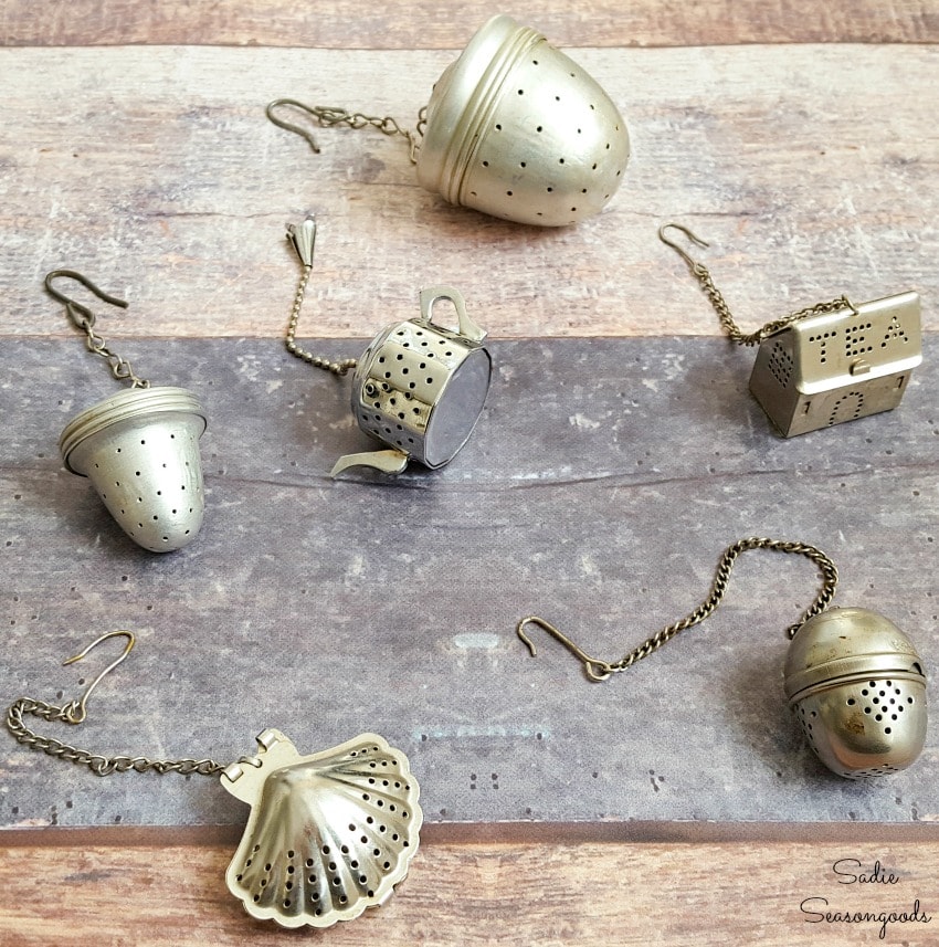 Loose leaf tea strainers