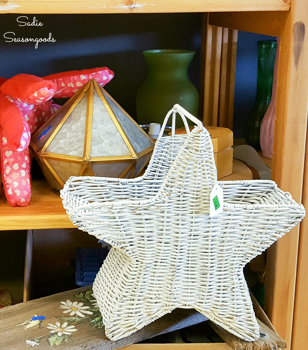 Star basket for upcycling into Independence Day decorations