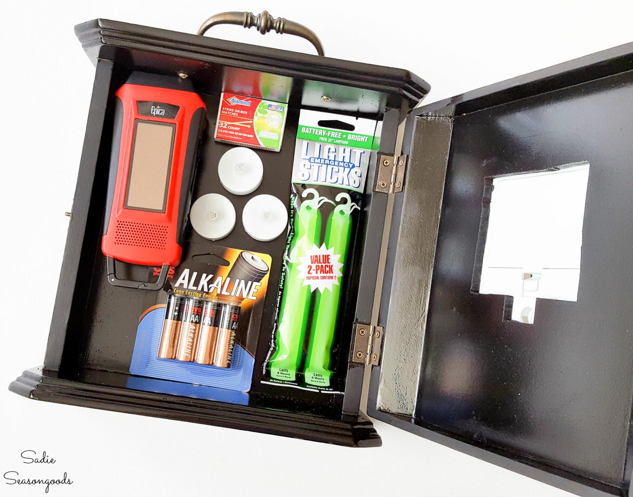 Power Outage Kit : Emergency Preparedness : Light Box : Blackout Kit 