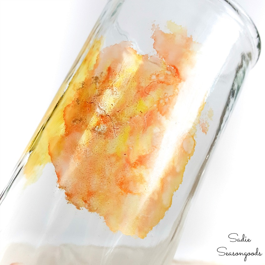 How to use alcohol ink on glass