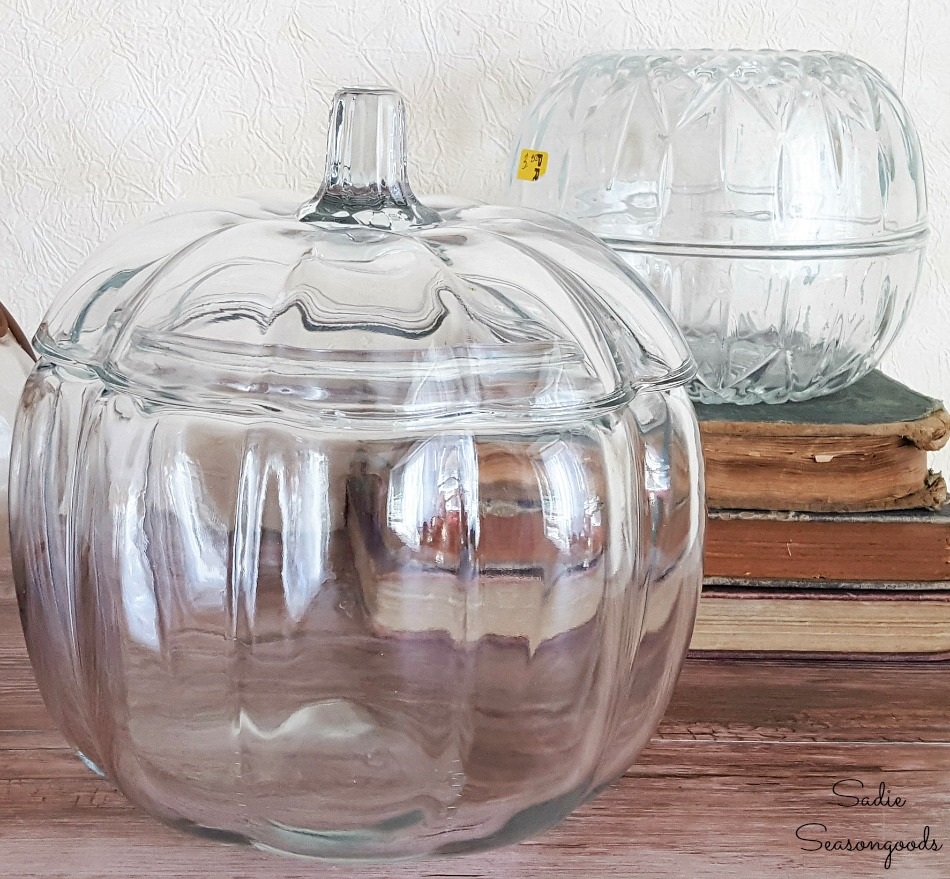 Upcycling the clear glass pumpkins with Ranger alcohol inks