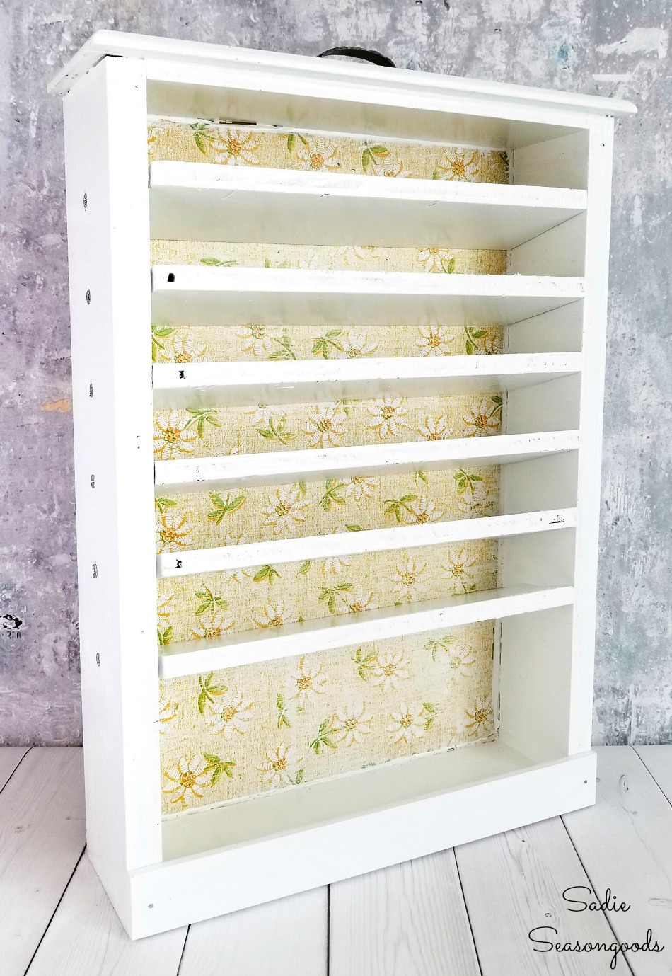 Craft Paint Storage with Wooden Drawers