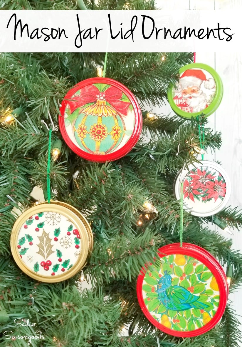 Mason jar lid craft for retro Christmas ornaments