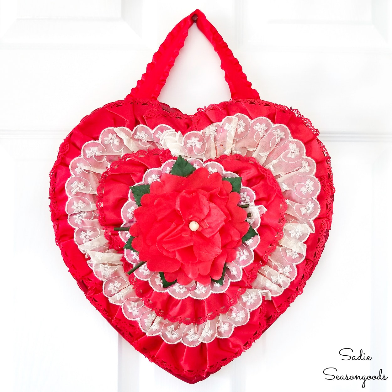 Valentine Mesh Wreath Shaped Like a Heart - DIY Candy