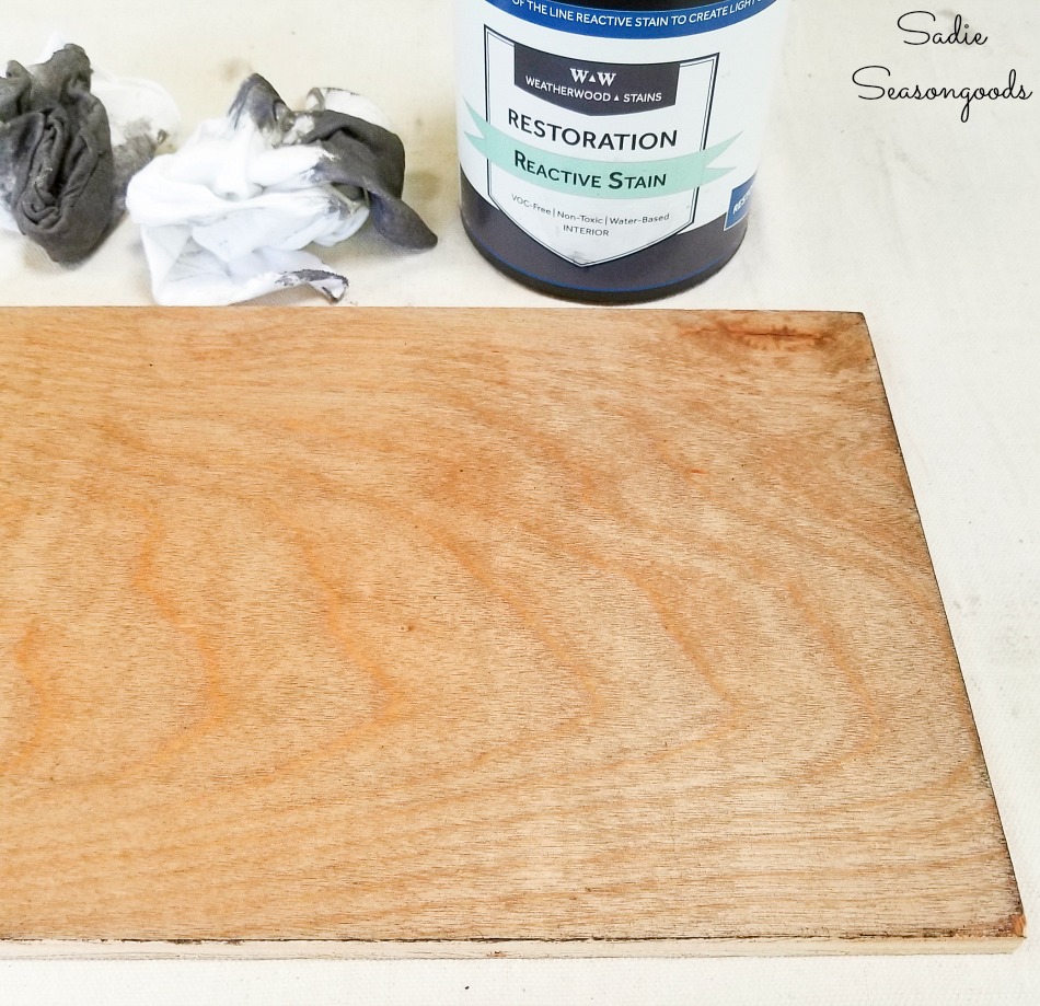 Two coats of Weatherwood stains in Restoration on the oak plywood