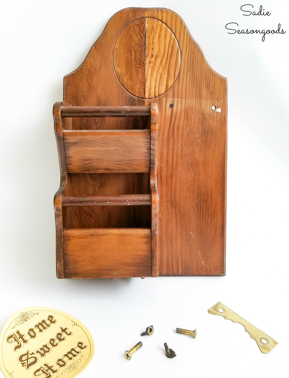 Removing the hardware from a kitchen notice board