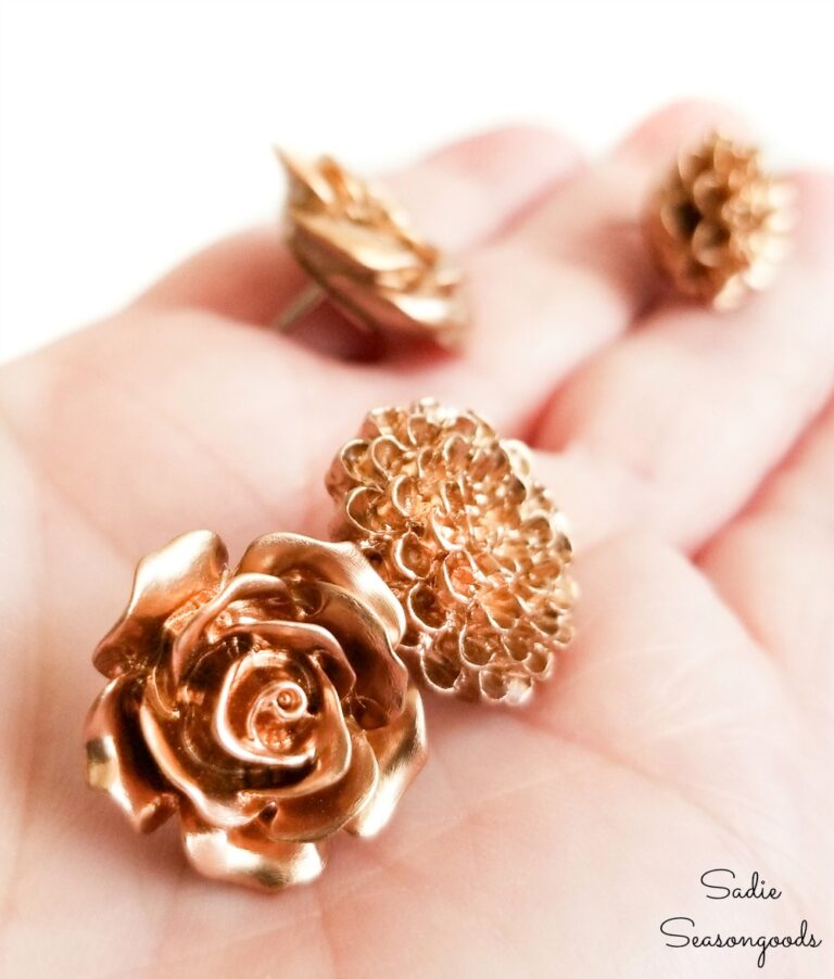 Decorative Thumb Tacks with Flower Cabochons