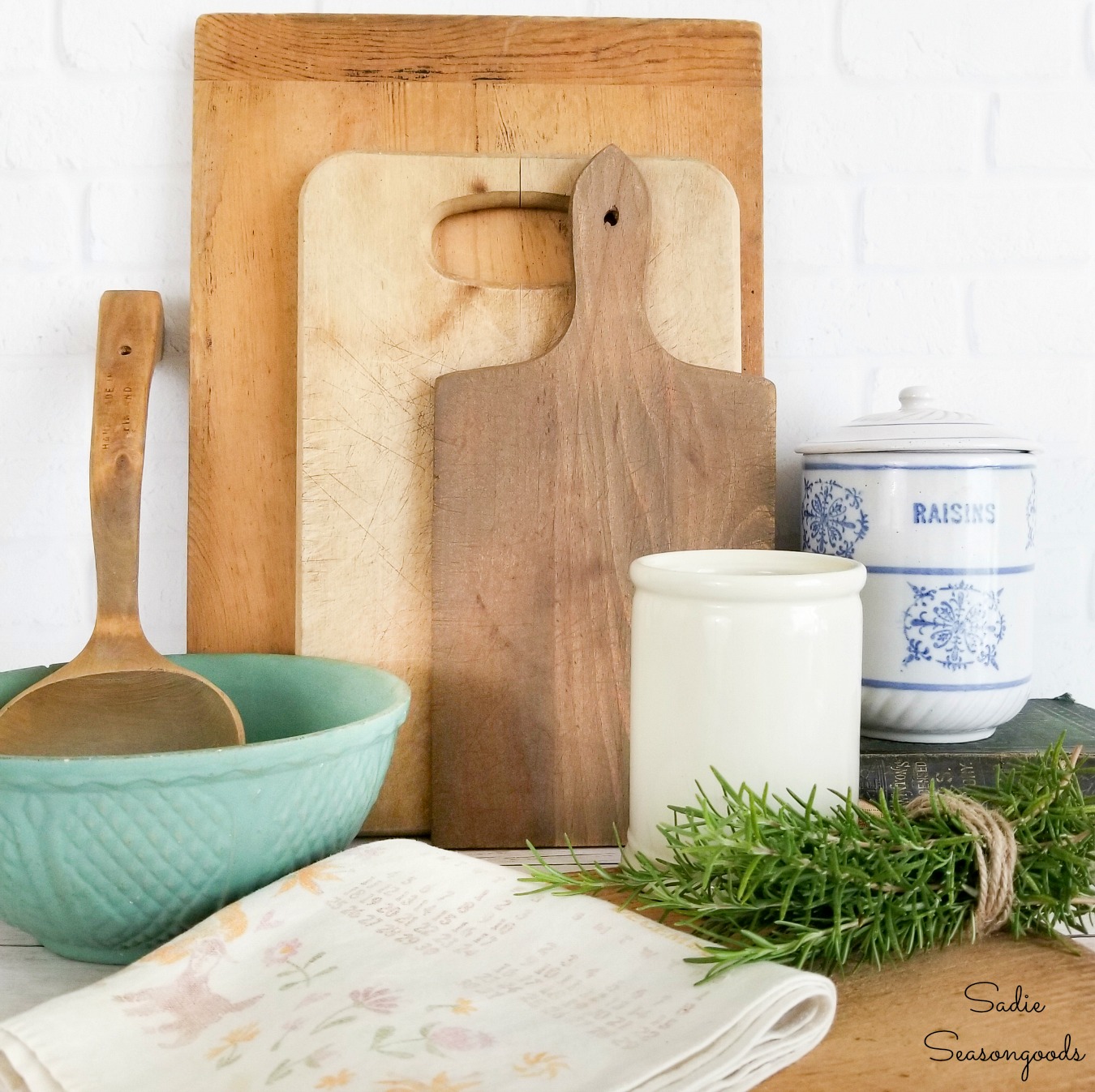 French farmhouse decor from the Thrift Store