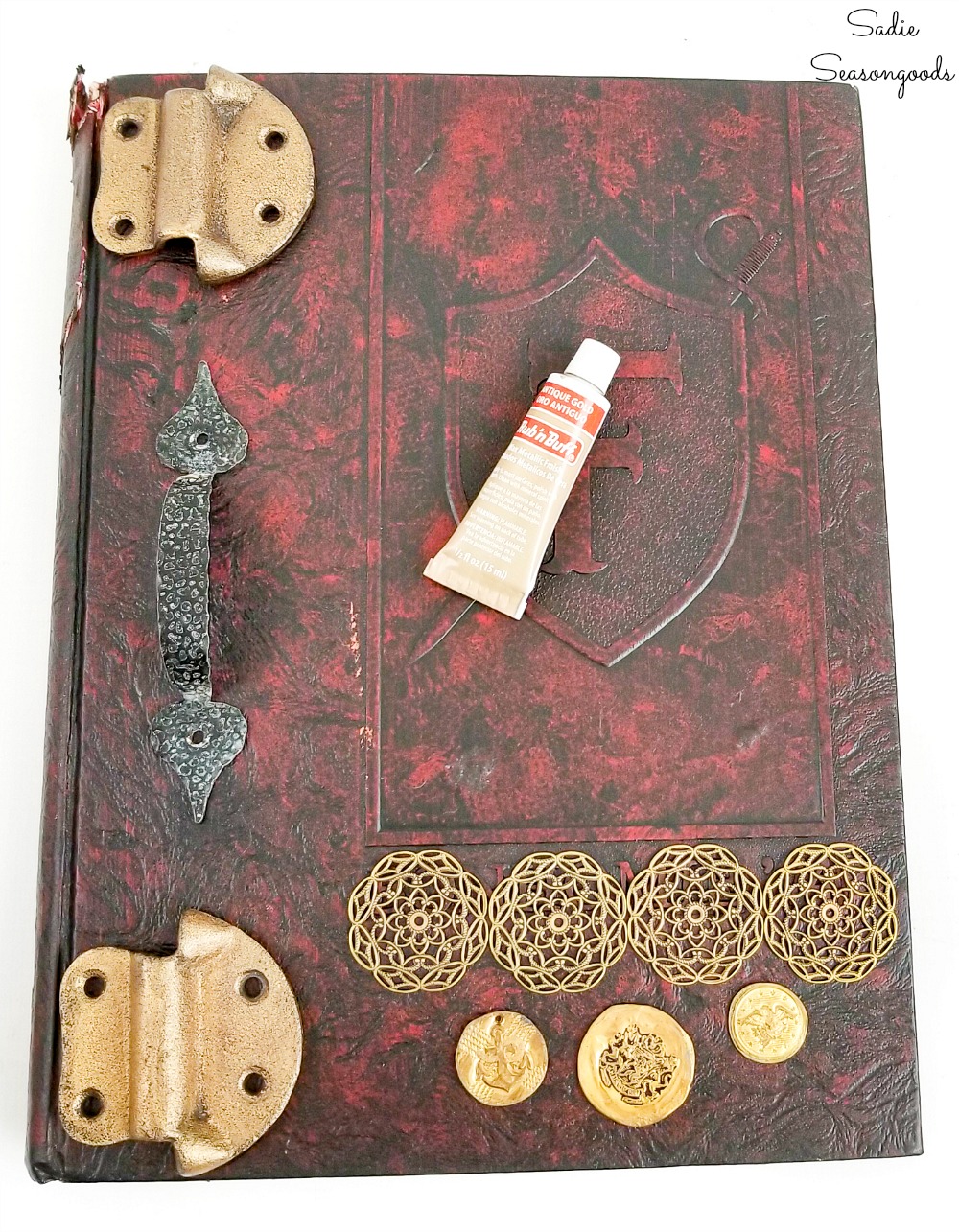 DIY spell book by upcycling a vintage yearbook