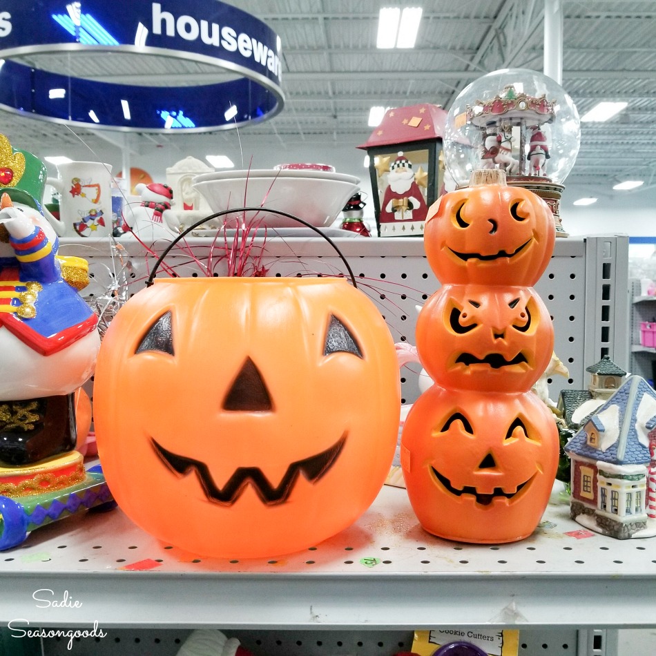 Plastic jack o lantern and plastic pumpkins