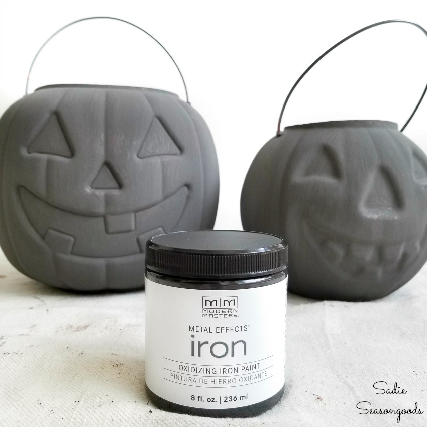 Transforming the plastic pumpkins into primitive Halloween decor