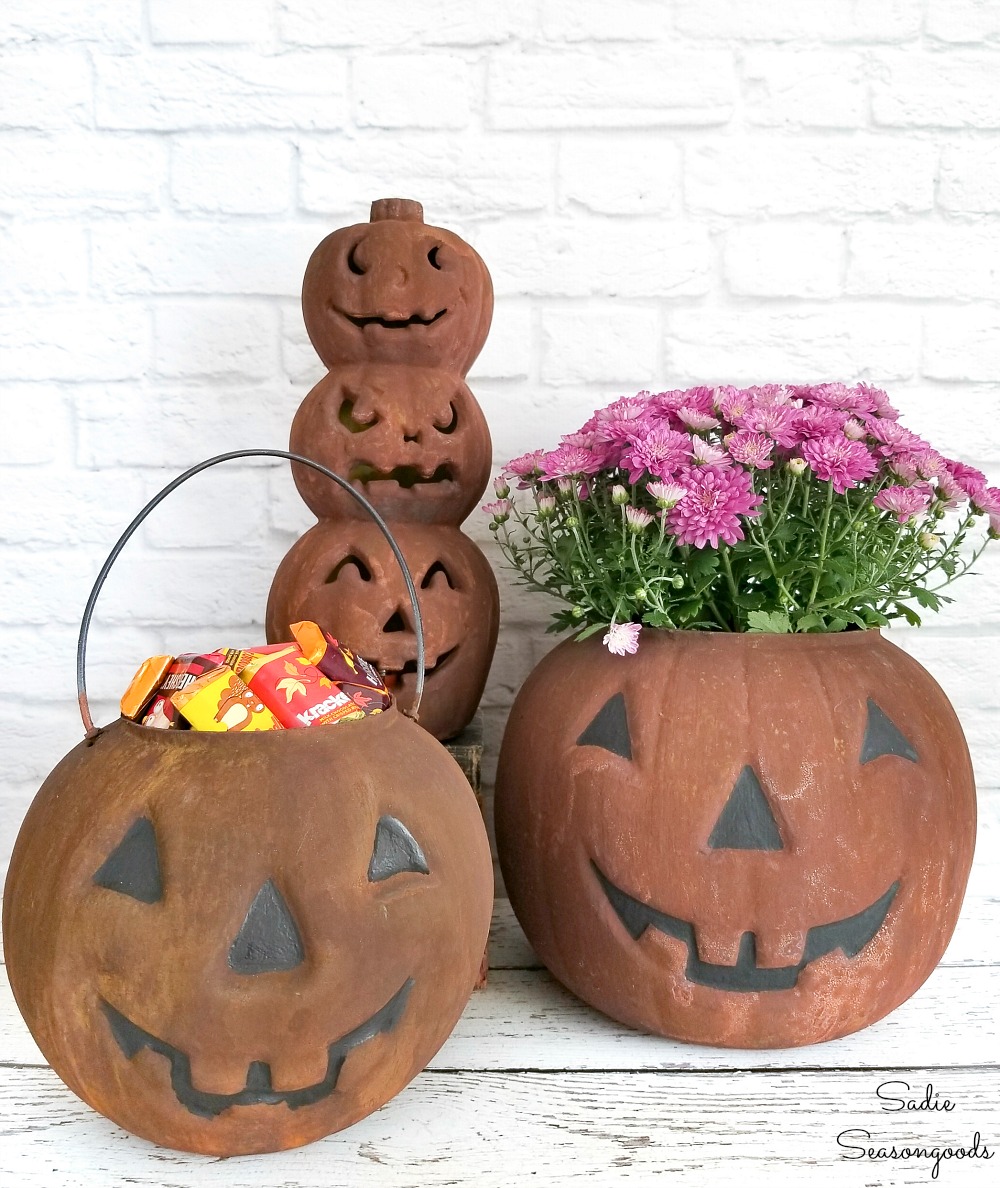 Upcycling the plastic pumpkins as rustic Halloween decor