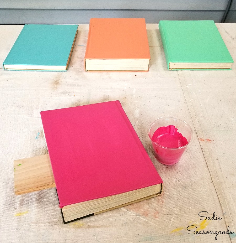 Decorative books for boho room decor with vintage books from the thrift store Decorative books for boho room decor with vintage books from the thrift store