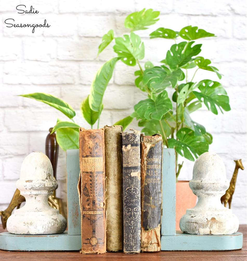 Farmhouse bookends