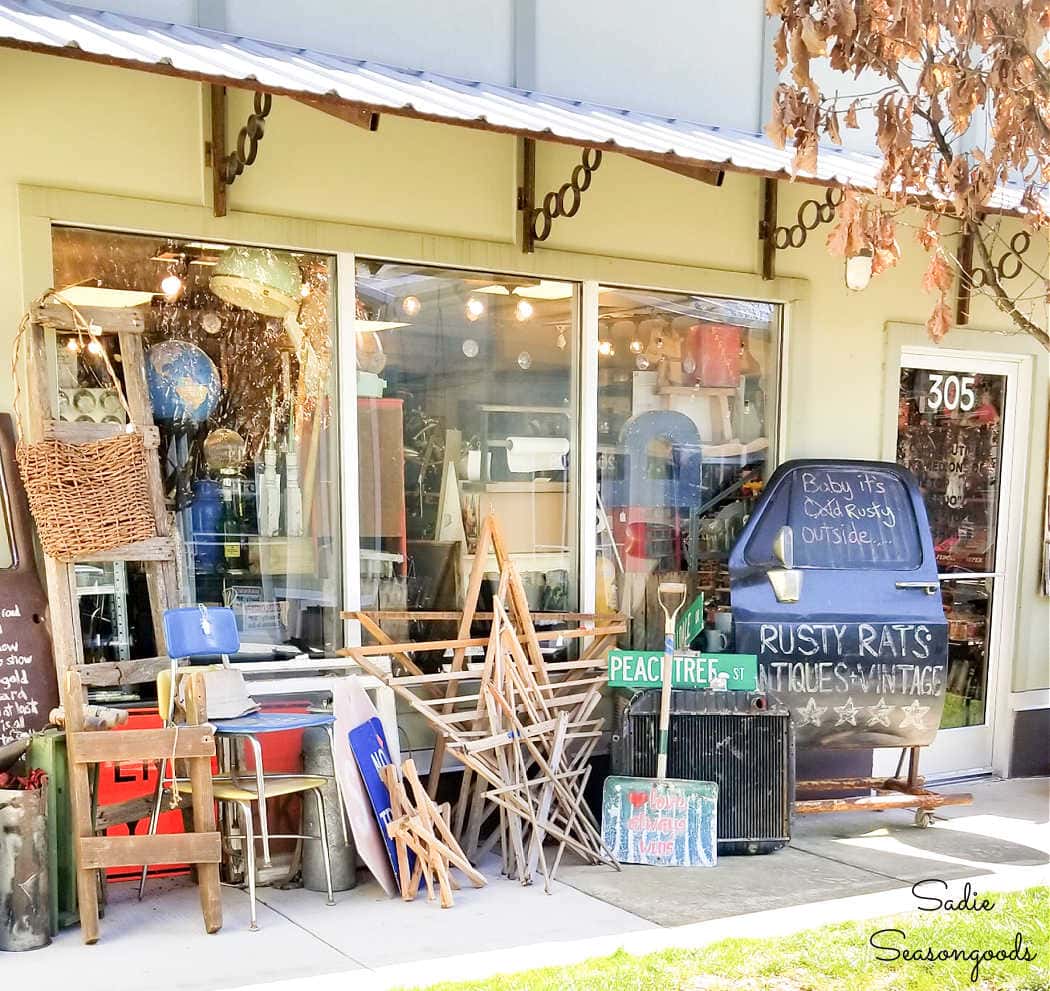 5 Best Vintage Shops in Nashville, TN