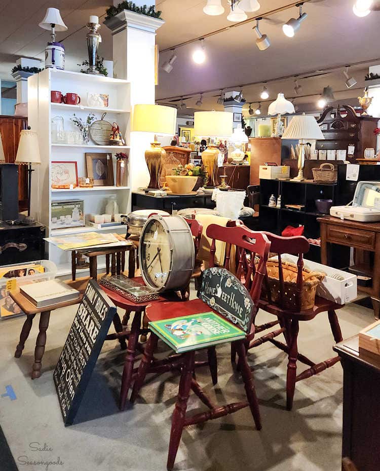 vintage thrift store in hendersonville