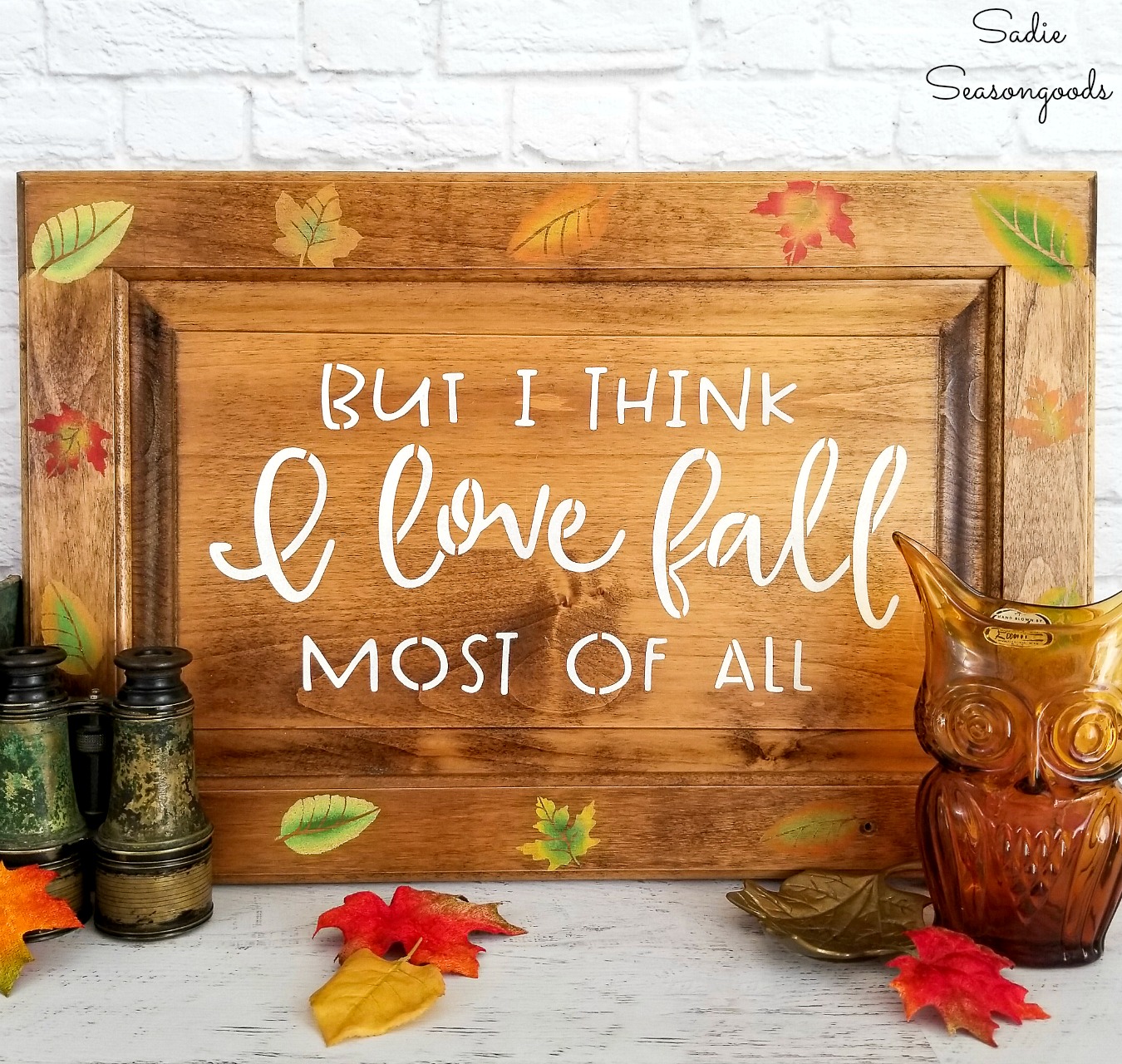 Stenciling Fall Leaves in the Colors of Autumn