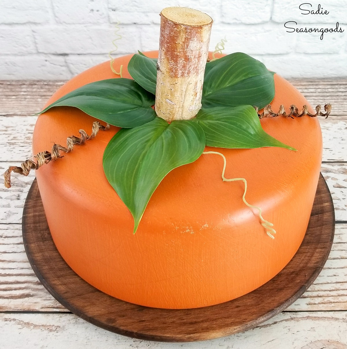 Pumpkin Decor and Cake Dome from a Wooden Bowl