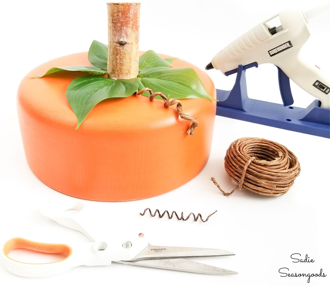 making a cake dome and pumpkin centerpiece