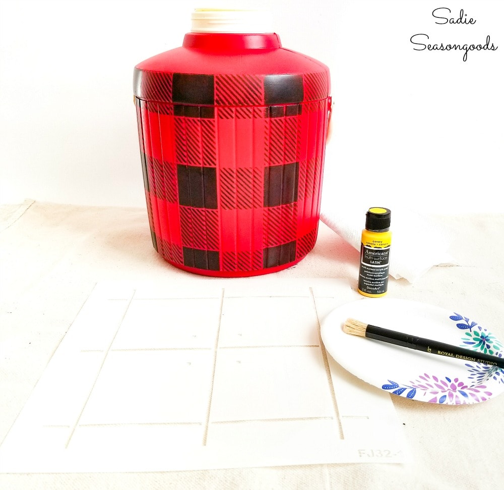 Plaid stencils to create a Skotch Kooler