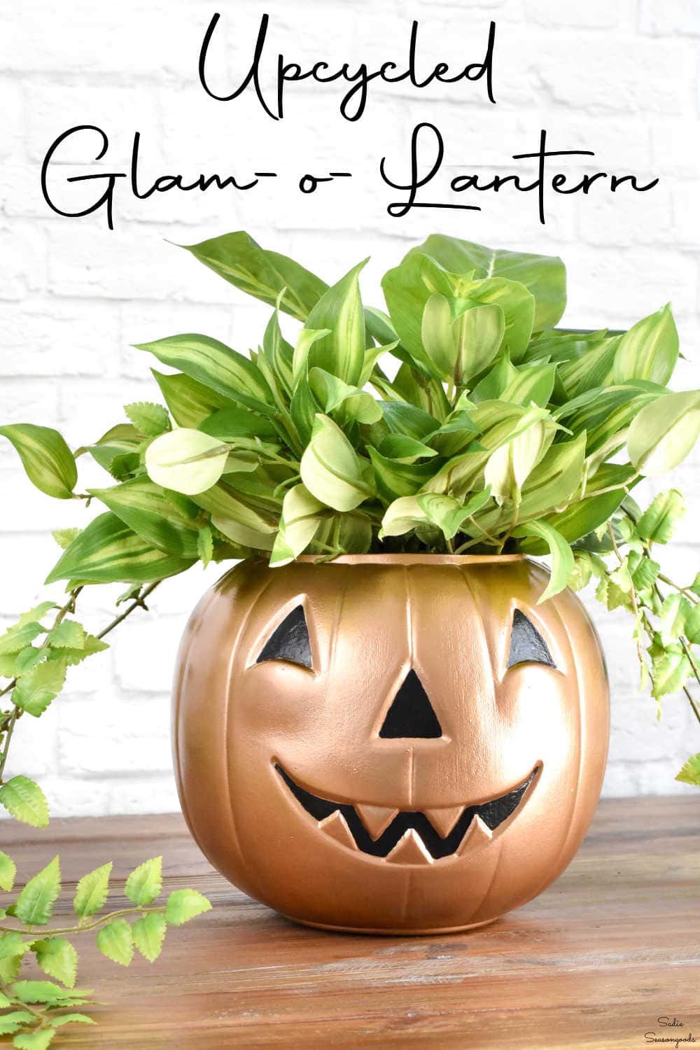 painting a halloween bucket as modern halloween decor