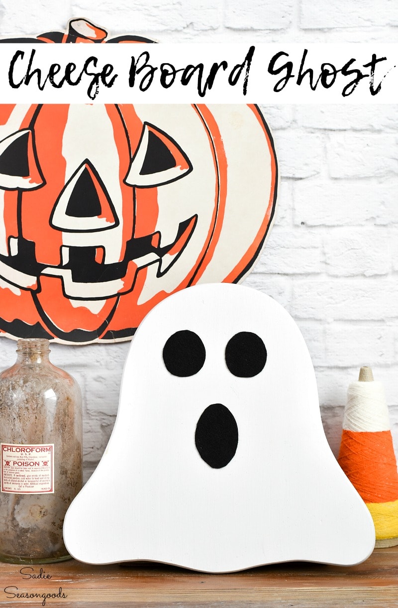 Upcycling a wooden cheese board as a Halloween ghost decoration