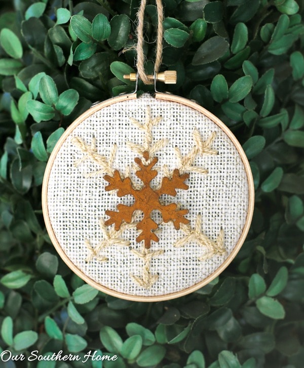 DIY rustic Christmas ornament