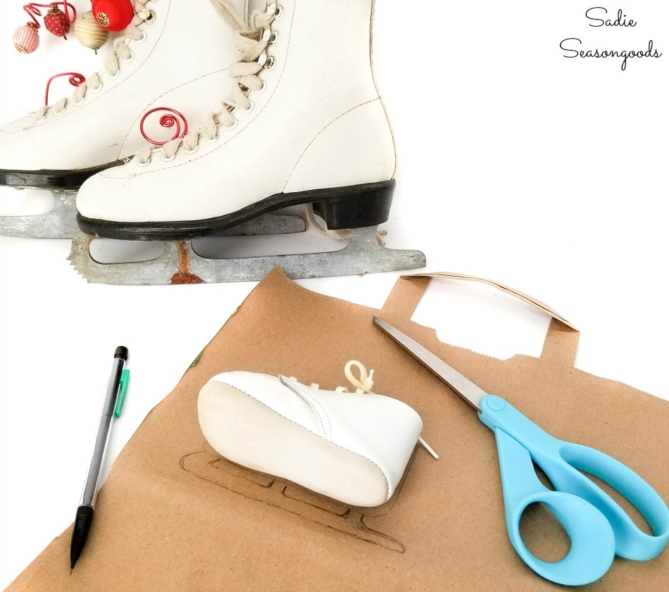 How to make baby ice skates for a Christmas wreath