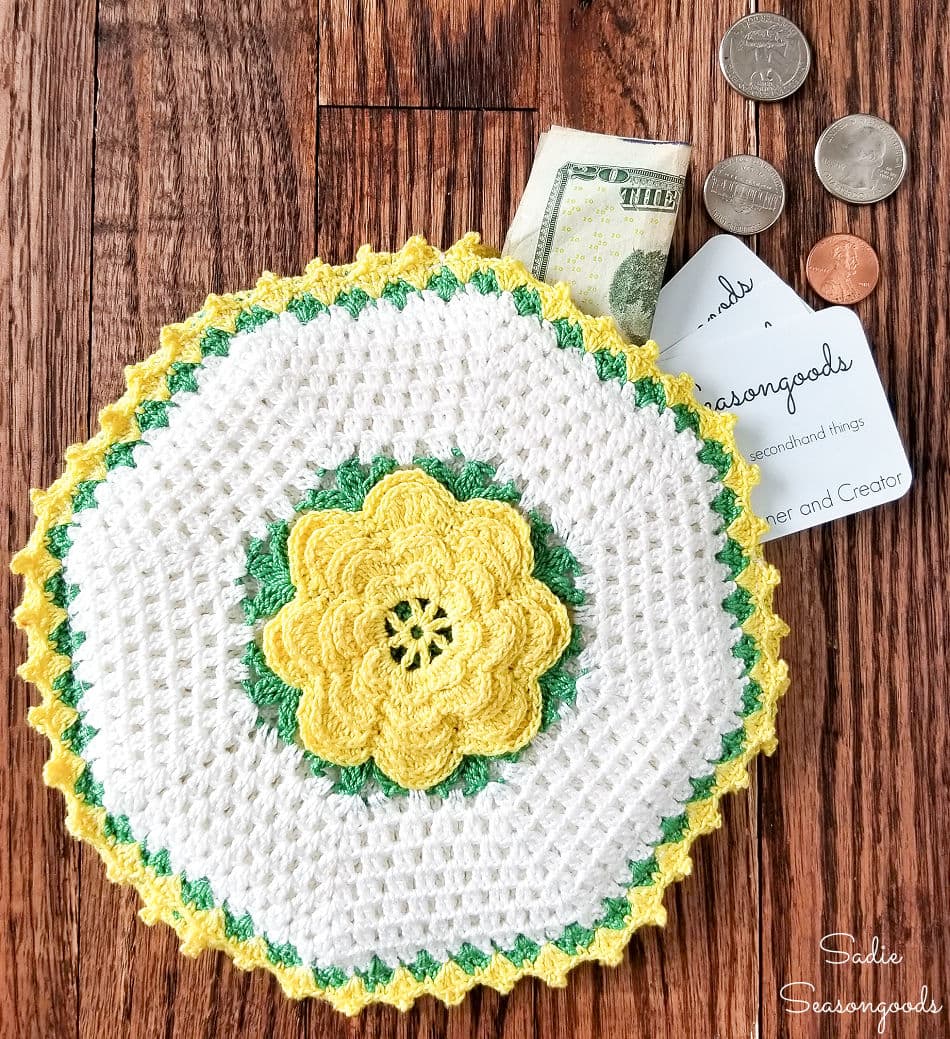Coin purse from crocheted hot pads