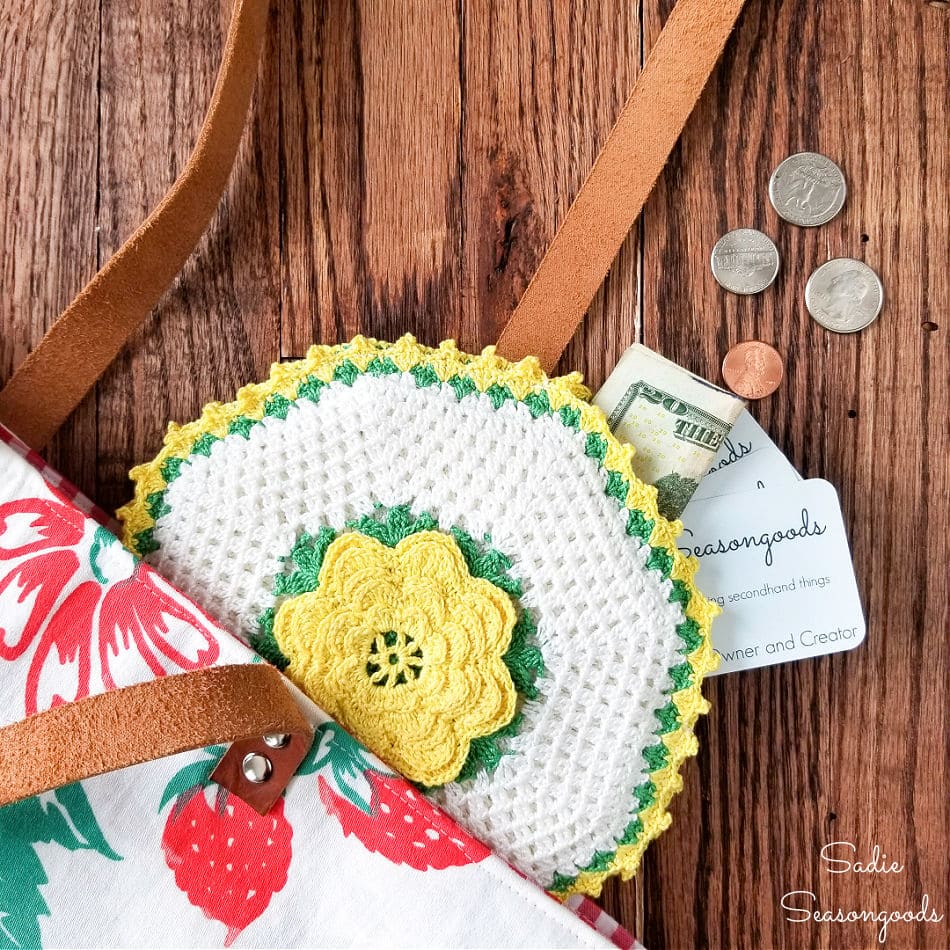 Repurposing idea for vintage potholders