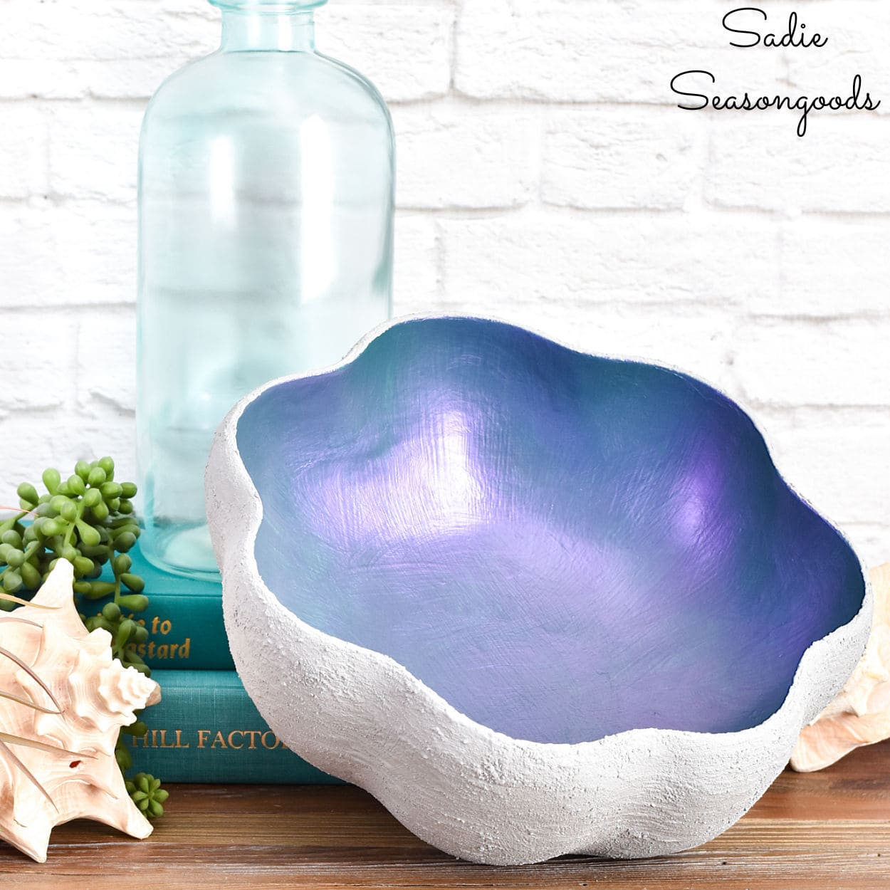 clam shell bowl with baking soda paint