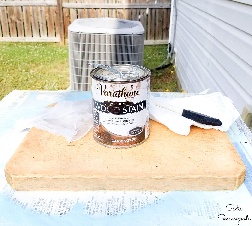 staining a wood cutting board