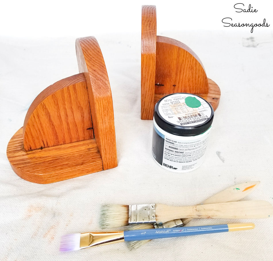 painting the wooden bookends
