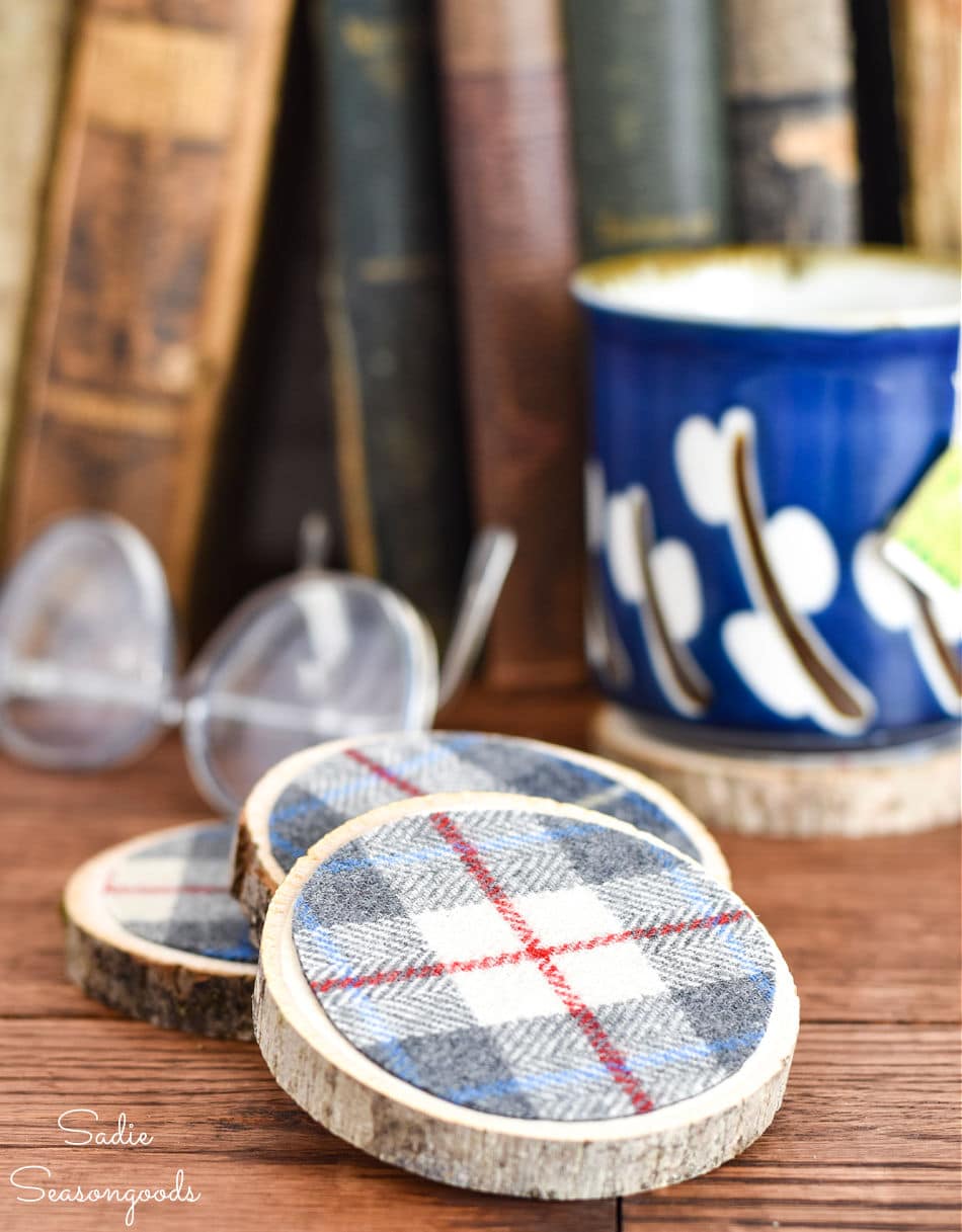 diy wood coasters with flannel fabric