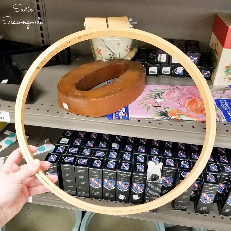 embroidery hoop craft for christmas